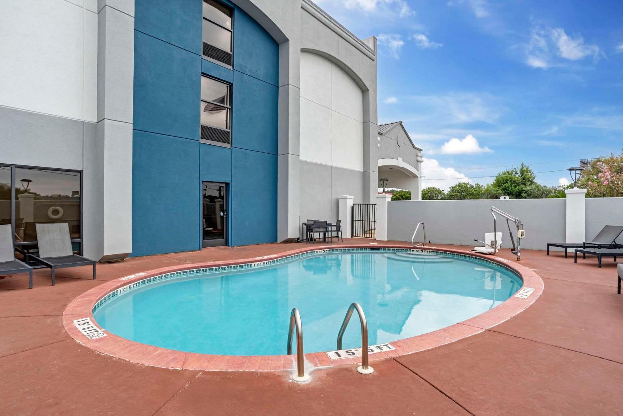 Comfort Inn Opelika - Auburn Exterior foto